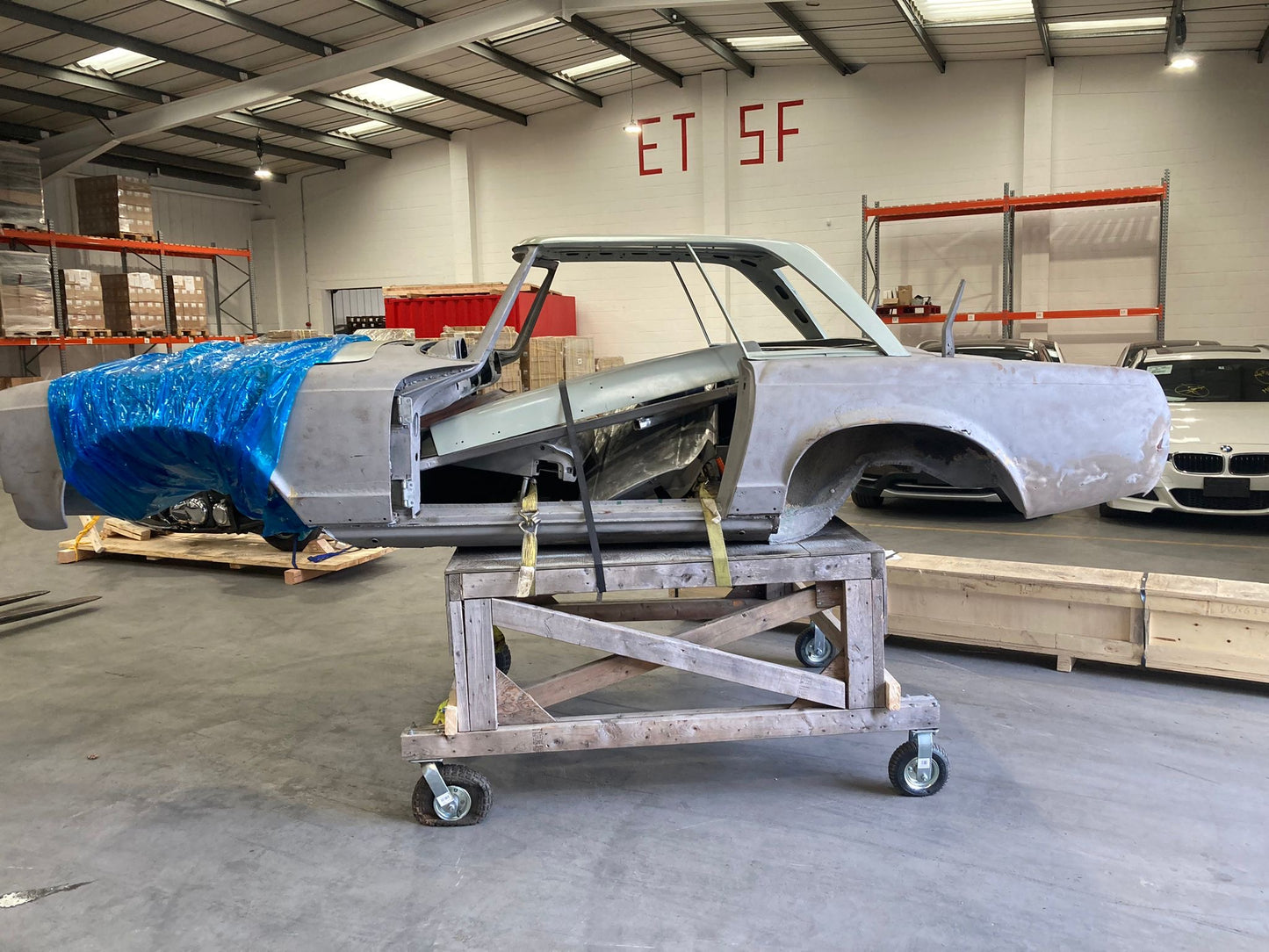Mercedes 1966 230SL Manual [Born Again]